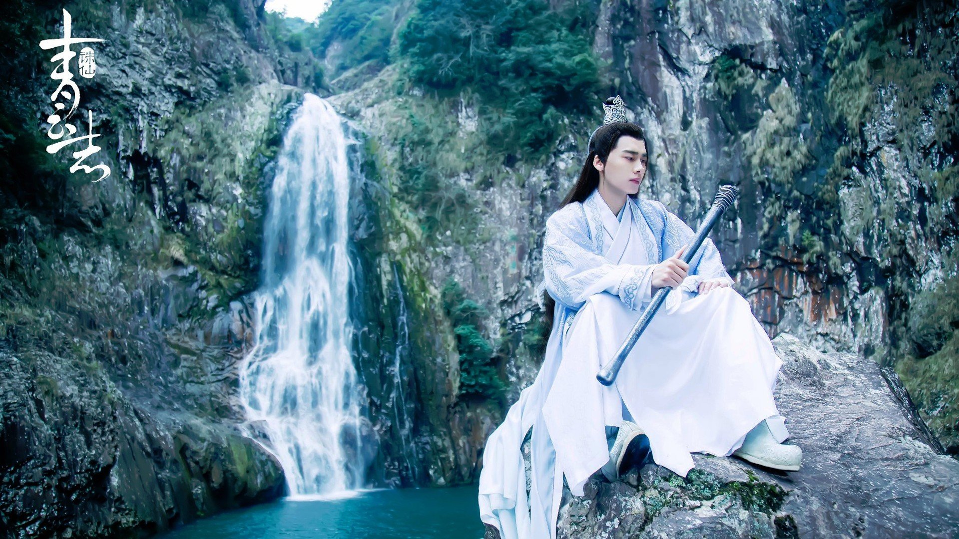 B 体育官网-霍特·巴雷特：凭借精准的远射和完美的传球，成为全黑队不可替代的球员