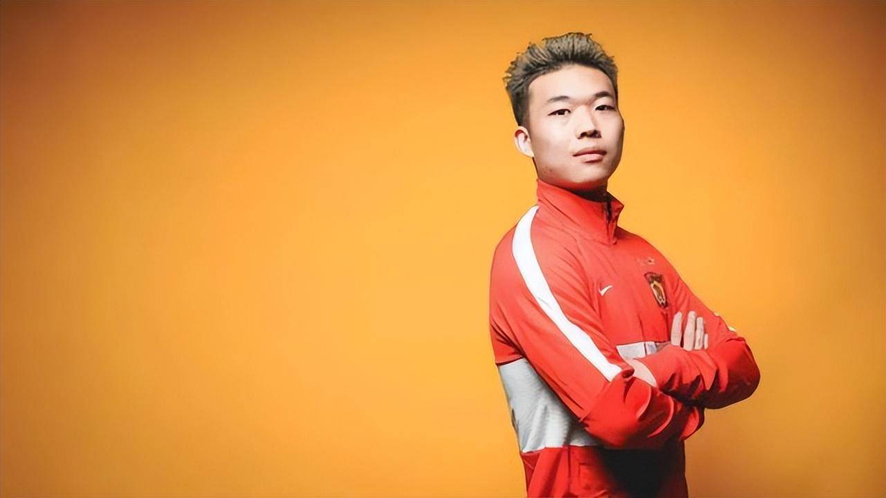 包含B体育平台:中国足球留洋球员：在欧洲联赛取得突破，赢得更多机会的词条