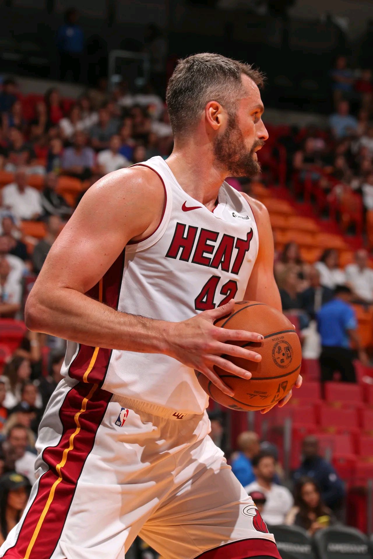 关于bsports体育：NBA联盟公布新赛季最佳第六人预测：希罗能否再次获奖？的信息